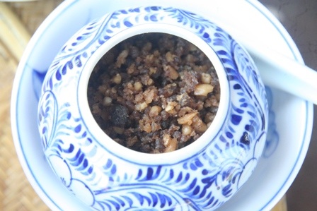 Cận cảnh tuyệt chiêu “cơm muối Huế” - 12