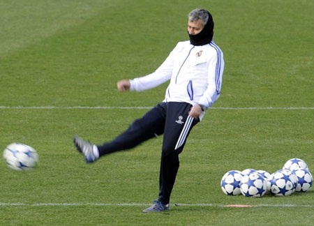 Barcelona - Real Madrid: Trái tim dũng cảm nơi Mourinho - 1 Barcelona - Real Madrid: Trái tim dũng cảm nơi Mourinho - 1