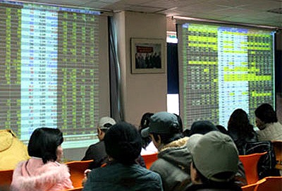 Hội nghị ADB: Cơ hội nào cho cổ phiếu ngân hàng? - 1