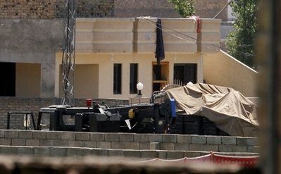 Cận cảnh khu nhà của Osama bin Laden sau vụ đột kích - 8 Cận cảnh khu nhà của Osama bin Laden sau vụ đột kích - 8