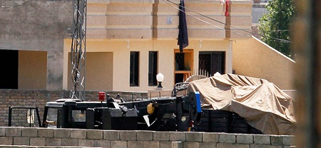 Những nghi vấn quanh nơi ẩn náu xa hoa của Bin Laden - 1 Những nghi vấn quanh nơi ẩn náu xa hoa của Bin Laden - 1