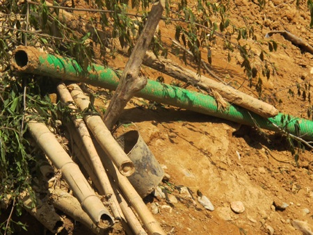 Cận cảnh hầm vàng bị sập vùi chết 5 người - 4