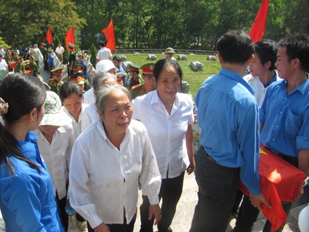 Truy điệu và an táng 32 liệt sĩ hy sinh trên nước bạn Lào - 4