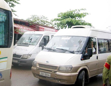Hàng vạn người quay về Hà Nội sau kỳ nghỉ - 2 Hàng vạn người quay về Hà Nội sau kỳ nghỉ - 2