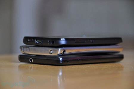 Xem LG Optimus Black, Galaxy S II và Xperia Arc “đọ dáng” - 4