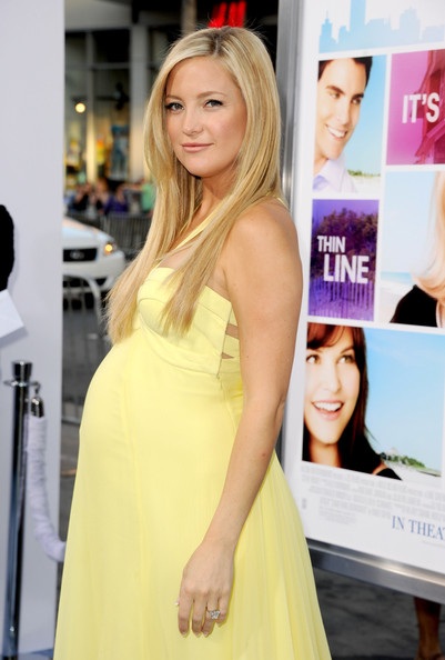 Kate Hudson rực rỡ váy vàng - 3 Kate Hudson rực rỡ váy vàng - 3