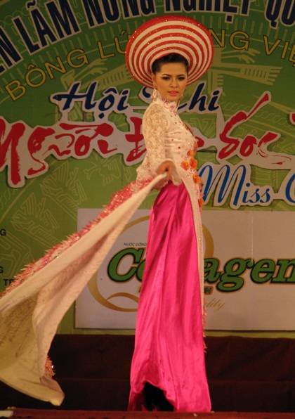 Nguyễn Minh Như Anh đăng quang “Người đẹp Sóc Trăng 2011” - 9 Nguyễn Minh Như Anh đăng quang “Người đẹp Sóc Trăng 2011” - 9