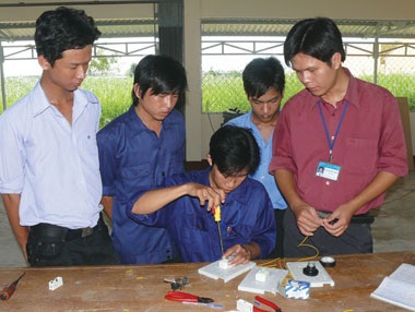 Đào tạo nghề sẽ là ưu tiên số 1 của ngành giáo dục VN - 1 Đào tạo nghề sẽ là ưu tiên số 1 của ngành giáo dục VN - 1