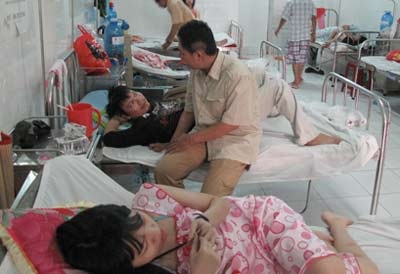 Thu phí “cắt cổ” ở cơ sở hai của bệnh viện Chợ Rẫy - 1 Thu phí “cắt cổ” ở cơ sở hai của bệnh viện Chợ Rẫy - 1