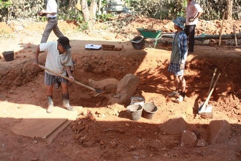 Khai quật quần thể điêu khắc Chămpa mới phát lộ - 2