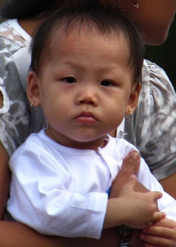Chưa đảm bảo được quyền lợi cho bé Như Ý - 2 Chưa đảm bảo được quyền lợi cho bé Như Ý - 2