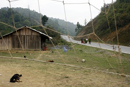 Nhịp sống trên con đèo huyền thoại - 8 Nhịp sống trên con đèo huyền thoại - 8