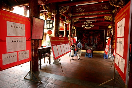 Hai tuần trước ngày bầu cử - 6