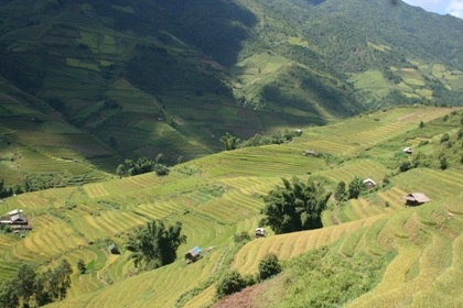 Vượt núi đèo Tây Bắc thăm “chảo lửa” Điện Biên - 1
