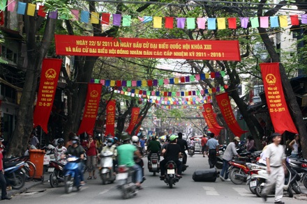 Hai tuần trước ngày bầu cử - 11