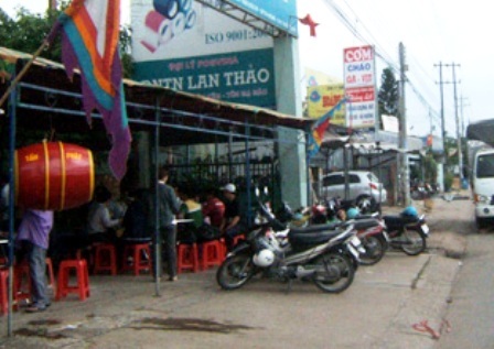 Lộ diện nghi can vụ bắn chết giám đốc trước cửa nhà - 2 Lộ diện nghi can vụ bắn chết giám đốc trước cửa nhà - 2