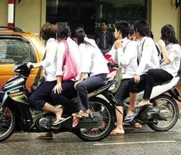 Cùng hành động để thay đổi những ứng xử kém văn hóa - 1 Cùng hành động để thay đổi những ứng xử kém văn hóa - 1