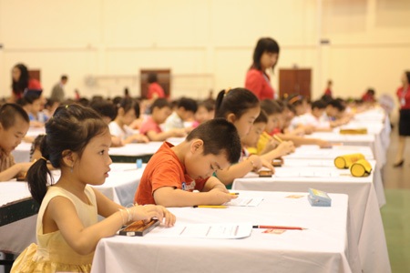 Gần 2.500 HS thi bàn tính số học và trí tuệ cấp quốc gia - 1