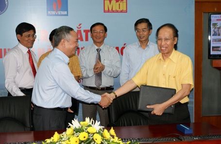 Ra mắt trang thông tin điện tử Petrotimes - 2 Ra mắt trang thông tin điện tử Petrotimes - 2