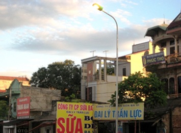 Lên đèn khi trời vẫn sáng - 3