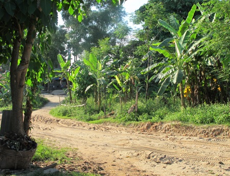 Nữ sinh dùng kéo giải quyết mâu thuẫn - 4