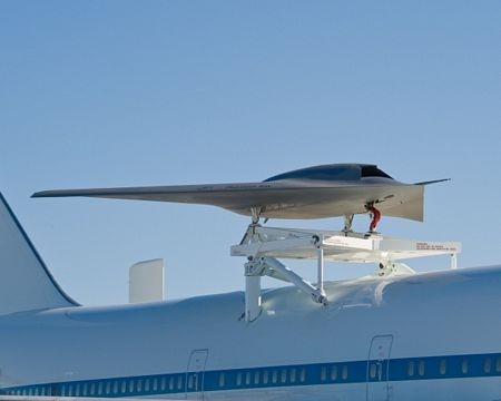 Boeing thử nghiệm máy bay do thám tối tân - 7