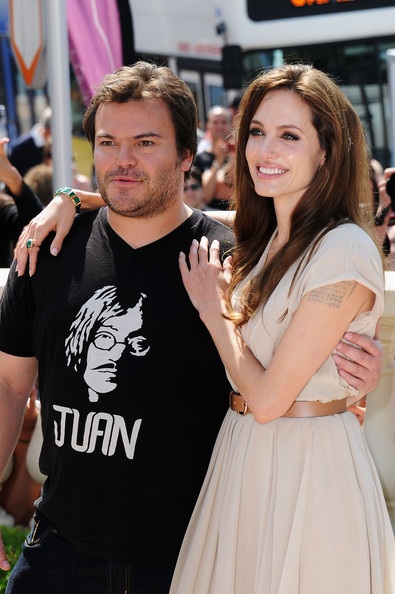 Angelina Jolie xuất hiện nổi bật tại LHP Cannes - 15 Angelina Jolie xuất hiện nổi bật tại LHP Cannes - 15