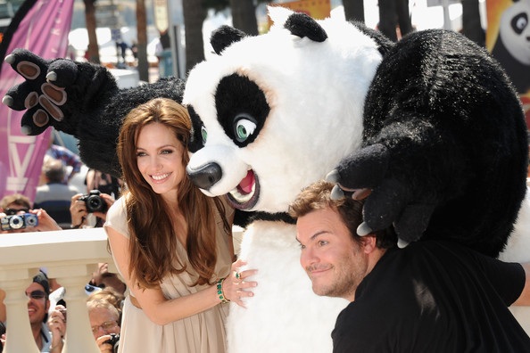 Angelina Jolie xuất hiện nổi bật tại LHP Cannes - 13 Angelina Jolie xuất hiện nổi bật tại LHP Cannes - 13