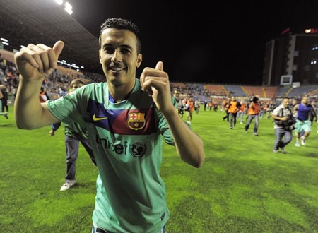 Niềm vui vô bờ bến của cầu thủ Barca trong ngày đăng quang - 4 Niềm vui vô bờ bến của cầu thủ Barca trong ngày đăng quang - 4