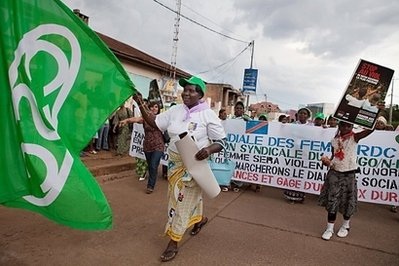 Chùm tin vắn qua ảnh - 5 Chùm tin vắn qua ảnh - 5