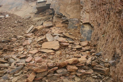 Sập mỏ đá, một công nhân tử vong - 1