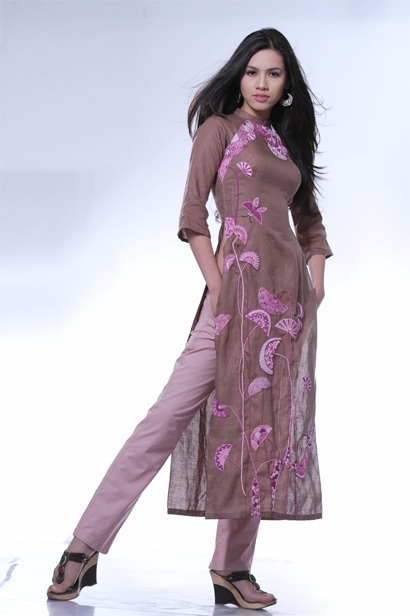 Á hậu Hoàng My duyên dáng trong áo dài cách điệu - 6 Á hậu Hoàng My duyên dáng trong áo dài cách điệu - 6