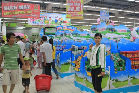 Sức mua giảm, giá hàng hóa hạ nhiệt - 1