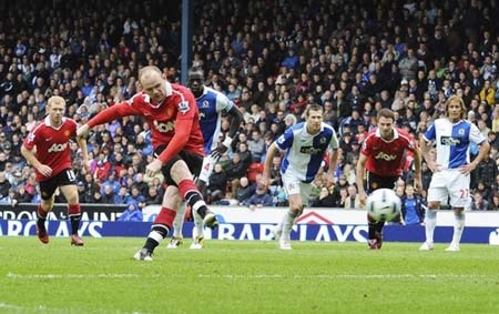 Chính thức đăng quang, MU đi vào lịch sử - 3