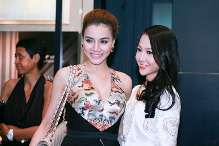 Tăng Thanh Hà, Ngô Thanh Vân “du hí” trời Sing - 4 Tăng Thanh Hà, Ngô Thanh Vân “du hí” trời Sing - 4