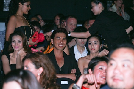 Tăng Thanh Hà, Ngô Thanh Vân “du hí” trời Sing - 19 Tăng Thanh Hà, Ngô Thanh Vân “du hí” trời Sing - 19