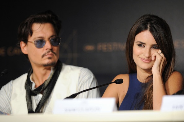 Penelope Cruz sánh đôi Johnny Depp tại LHP Cannes - 31 Penelope Cruz sánh đôi Johnny Depp tại LHP Cannes - 31