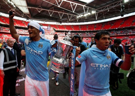 Lễ đăng quang chức vô địch FA hoành tráng của Man City - 3 Lễ đăng quang chức vô địch FA hoành tráng của Man City - 3