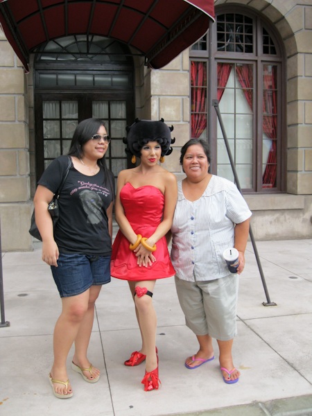 Tăng Thanh Hà giản dị giữa đời thường - 13