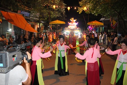 Không khí đại lễ Phật Đản 2011 đã ngập tràn khắp các tỉnh miền Bắc - 15