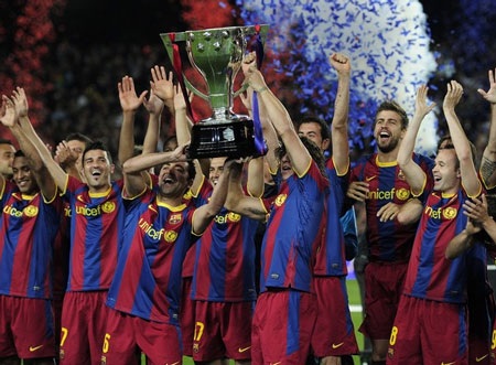 Barcelona hòa Deportivo trong ngày nhận Cup - 3