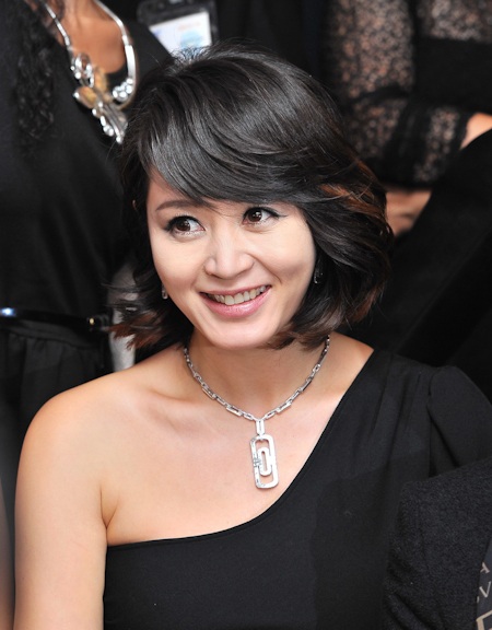 Cận cảnh "nữ hoàng gợi cảm xứ Hàn" Kim Hye Soo - 1