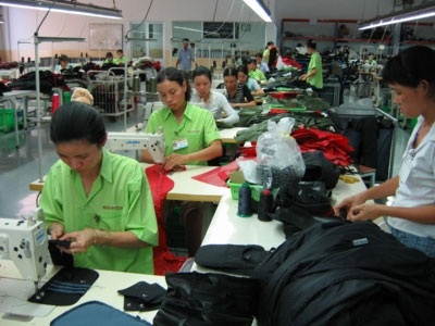 Khi lương công nhân quá eo hẹp - 1 Khi lương công nhân quá eo hẹp - 1