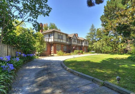 Cựu “ông chủ” Facebook tậu nhà 8,6 triệu USD - 2 Cựu “ông chủ” Facebook tậu nhà 8,6 triệu USD - 2