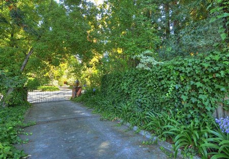 Cựu “ông chủ” Facebook tậu nhà 8,6 triệu USD - 14 Cựu “ông chủ” Facebook tậu nhà 8,6 triệu USD - 14