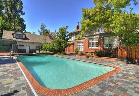 Cựu “ông chủ” Facebook tậu nhà 8,6 triệu USD - 10 Cựu “ông chủ” Facebook tậu nhà 8,6 triệu USD - 10