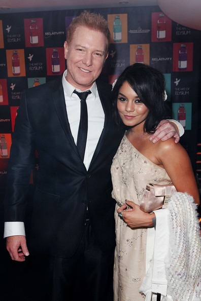 Vanessa Hudgens xinh tươi dự tiệc - 8 Vanessa Hudgens xinh tươi dự tiệc - 8