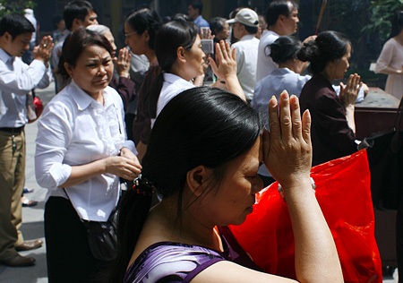 Tháng Tư - mùa Phật đản - 15