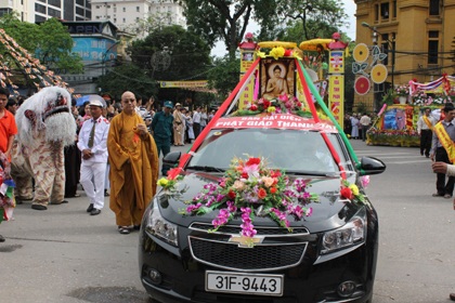 Tháng Tư - mùa Phật đản - 22