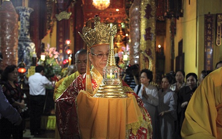 Tháng Tư - mùa Phật đản - 5